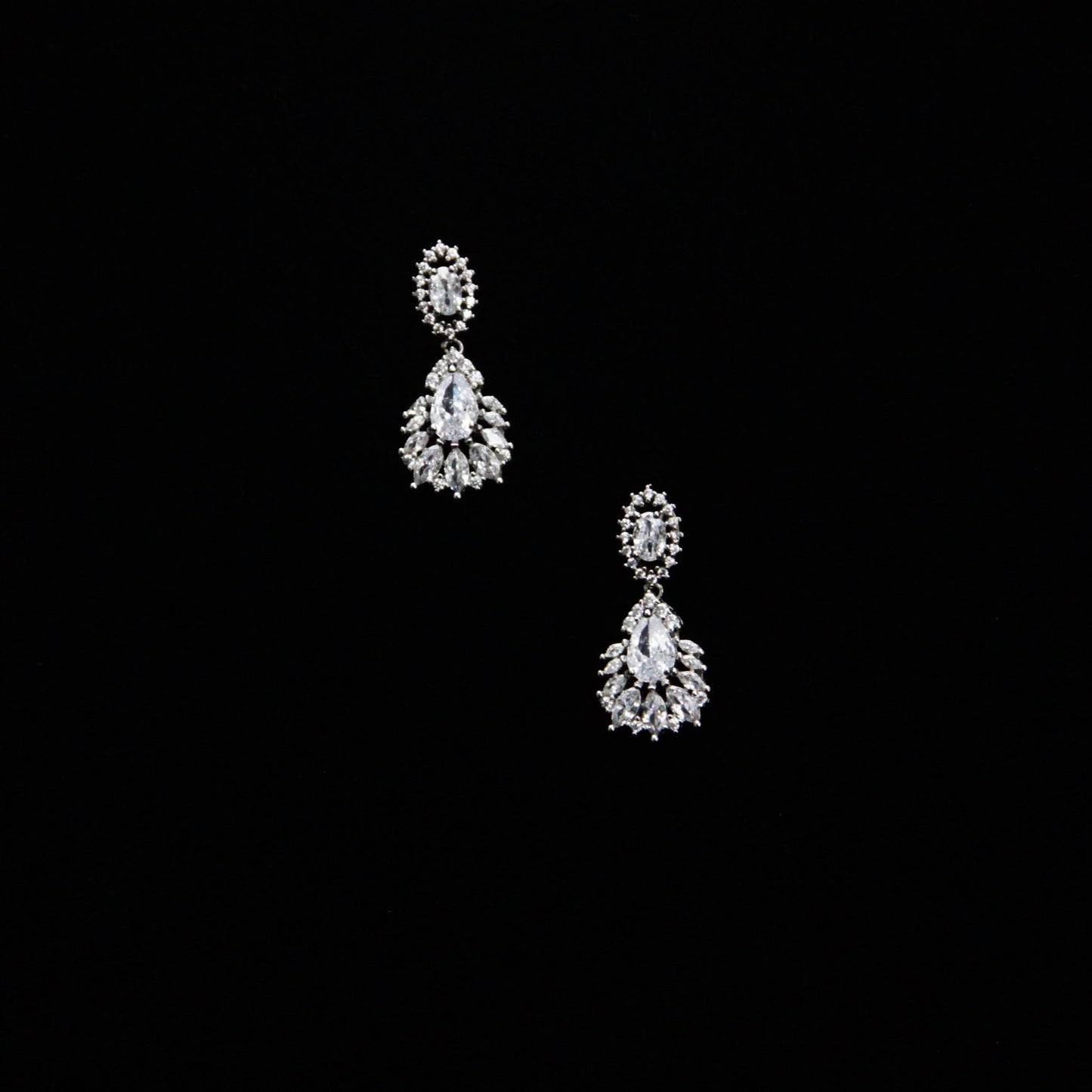 Fleur de Givre Collection Earrings